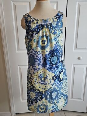 Talbots Blue and Yellow Floral Sleeveless Shift Dress Lined Lightweight Sz 10